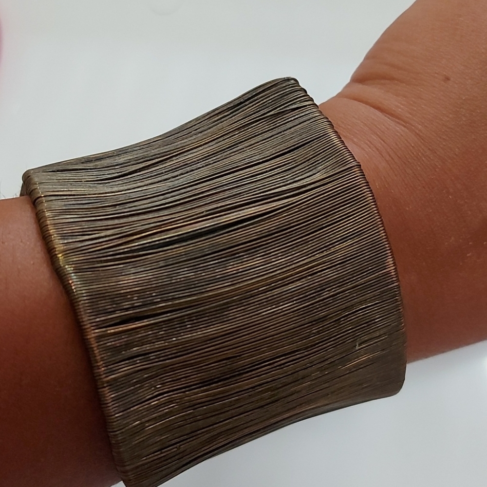 3 bracelets/bangles - Picture 3 of 5